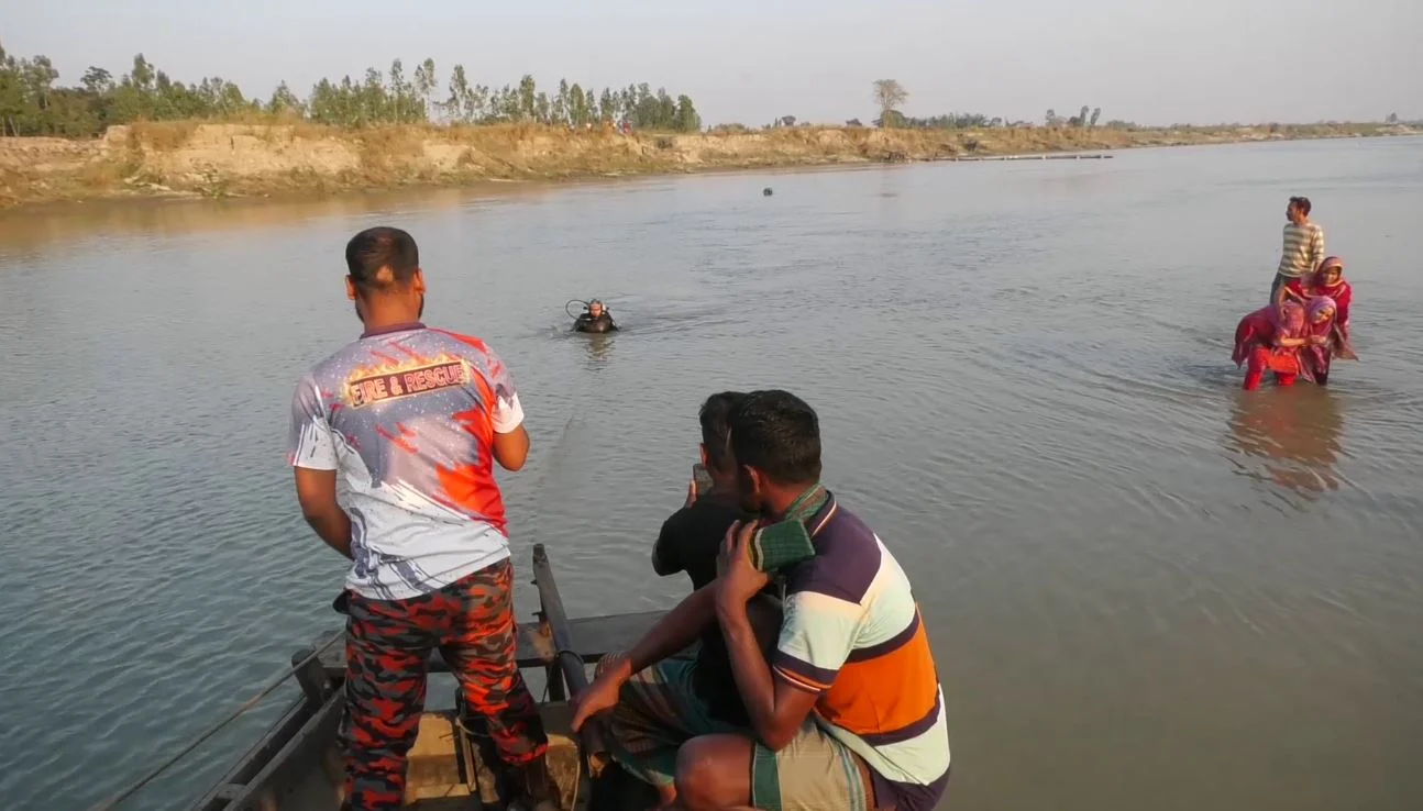 জামালপুরে ব্রহ্মপুত্র নদে ডুবে ৩ ভাইয়ের মৃত্যু